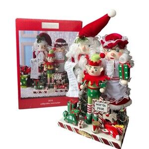 Pier 1 Imports Christmas Nutcracker Mr Mrs Claus Elf 2010 Box 12 x 8" READ